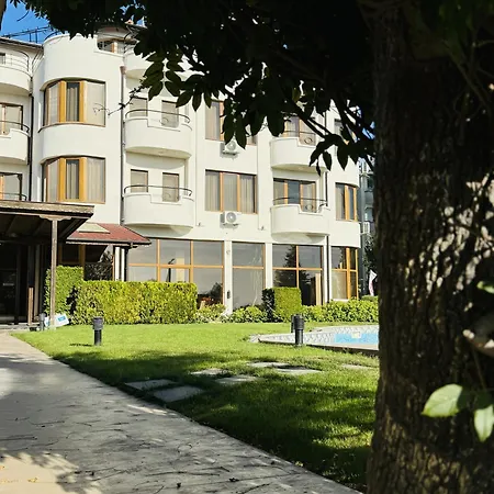 семеен хотел